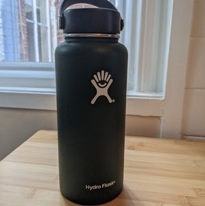 Hydro Flask•Dark Green•32oz•EUC